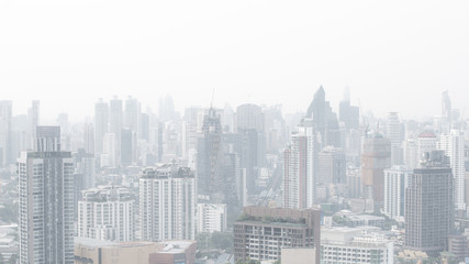 Obraz premium Bangkok City Thailand air pollution remains at hazardous levels PM2.5 pollutants - dust and smoke high level PM 2.5