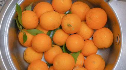 oranges in a bowl