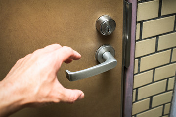 ドアノブ　とびら