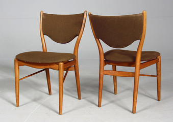 Fabric chair woods walnut