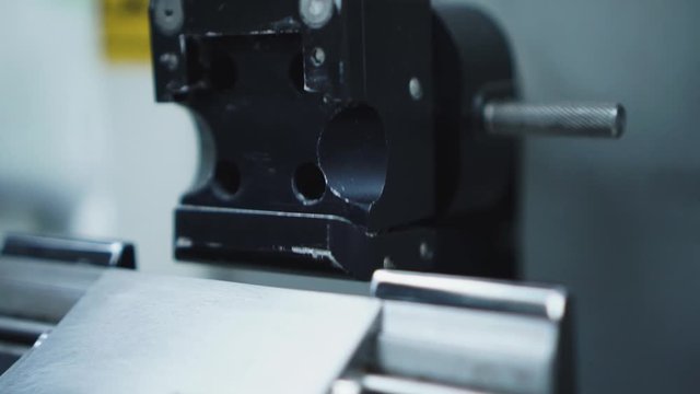 Microtome for cutting histopathology paraffin blocks