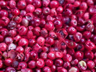 Pink Pepper, Brazil Pepper, Rose pepper, seasons, spice, flavor, close up, macro, texture