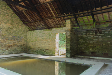 Lavoir dans le village Le Trévoux dans le département du Finistère en Bretagne témoignage du temps passé