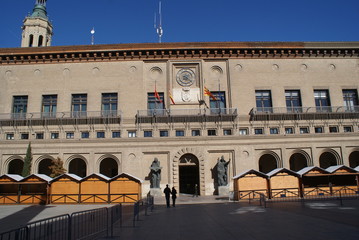 Obraz premium Zaragoza is a big beautiful city in Spain