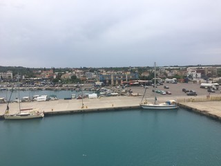 Fototapeta premium Hafenstadt in den griechischen Inseln