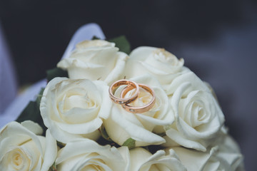 wedding rings gold