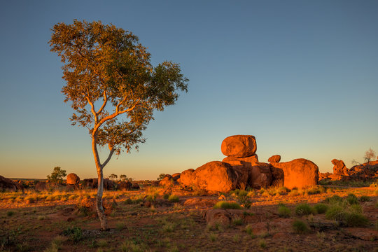 view of Devil's marbles and granite balls site, Australia