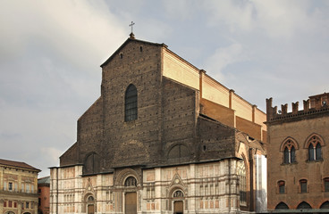 Fototapeta na wymiar Basilica di San Petronio on Piazza Maggiore in Bologna. Italy
