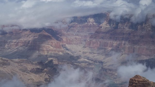 A stunning long-lens timelapse of clouds flowing inside the Grand Canyon.
