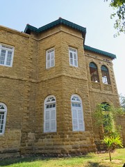 Fototapeta na wymiar Od brick architecture of the house of the founder of Pakistan 