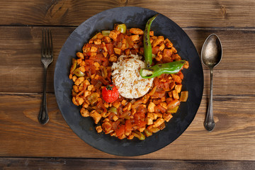 grilled chicken sandwich with chicken sauce