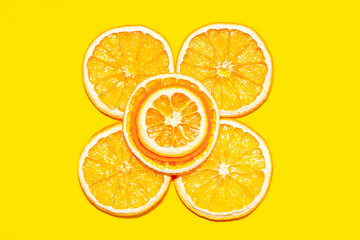 Pattern with orange dried orange slices, six pieces.