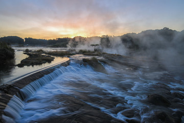 Obraz premium 鹿児島県伊佐市 曽木の滝