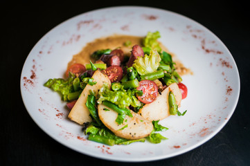 Munich salad with potatoes and sausages