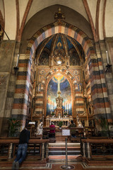 Fototapeta na wymiar The interior of the Basilica of St. Anthony in Padua, Italy