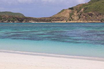 Obraz premium Crystal clear paradise water Kuta beach Lombok