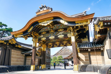 二条城 二の丸御殿唐門