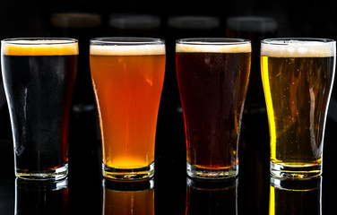 Pints of draught beer macro photography - obrazy, fototapety, plakaty