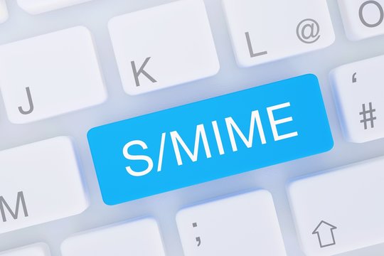 S/MIME. Computer Tastatur von oben zeigt Taste mit Wort hervorgehoben. Software, Internet, Programm