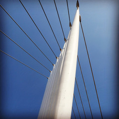 Obraz premium cable car bridge