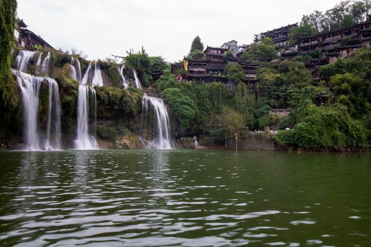 Furong waterfall, Xiangxi, China © 尹戬