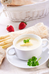 Delicious white asparagus cream soup