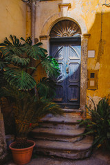 Fototapeta na wymiar Door - Italy