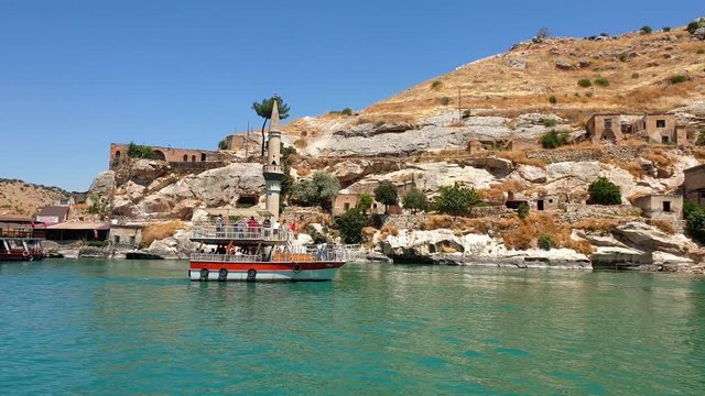 Sunken Village in Halfeti Sanliurfa underwater city mosque under water