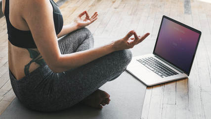 Fototapeta premium Online video guided yoga