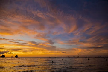 Photo sur Plexiglas Plage blanche de Boracay White beach sunset on Boracay island, Philippines.
