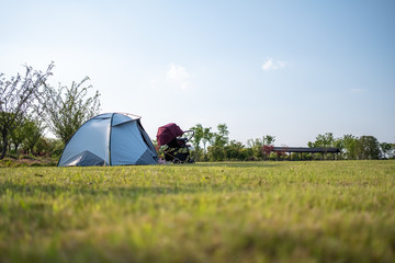 tent in park © THINK b