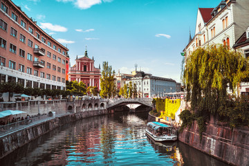 Fototapeta na wymiar Canal in Ljubljana sunny day europe travel