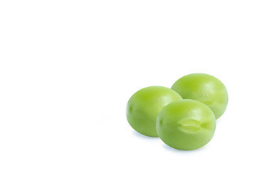 green pea vegetable bean isolated on white background