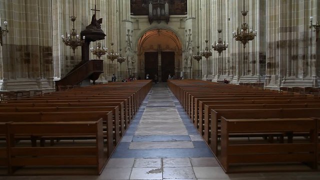int&eacute;rieur de la cath&eacute;drale Saint-Pierre-et-Saint-Paul &agrave; Nantes