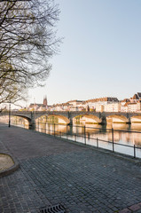 Basel, Rhein, Rheinbrücke, Altstadt, Münster, Kirche, Grossbasel, Martinskirche, Altstadthäuser, Rheinufer, Rheinsprung, Uferweg, Kleinbasel, Frühling, Morgenstimmung, Schweiz