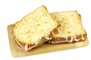 croque-monsieur détouré sur un fond blanc