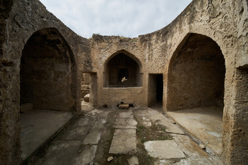 Fototapeta na wymiar Ruins of an ancient fortress, indoors. Ancient oriental sauna