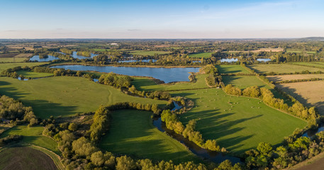 Oxfordshire countryside and Lake