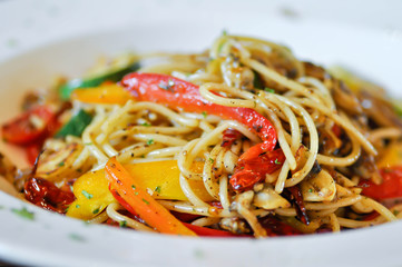 spaghetti or spicy spaghetti