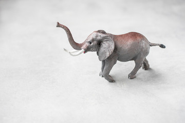 Elefante de juguete infantil