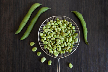 Fèves fraîches