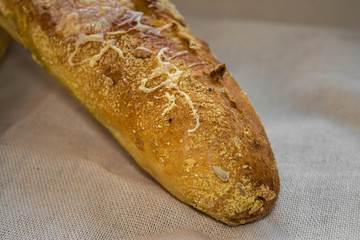 bread baguette loaf fresh cheese France bun flour flour malt bran wheat corn sunflower seeds baked cereals food crunch