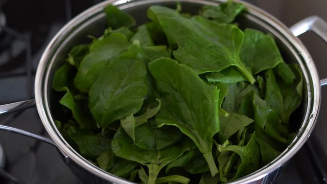 
PREPARING SPINACH SALAD FOR A GOOD FOOD