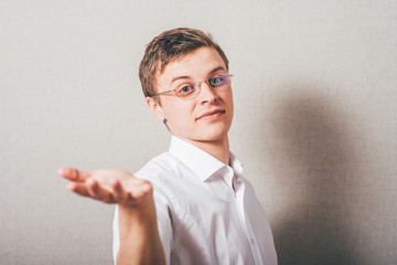  man hand showing something