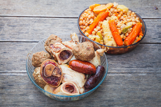 Cocido o puchero, comida t&iacute;pica Espa&ntilde;ola