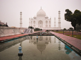 Taj Mahal reflexion