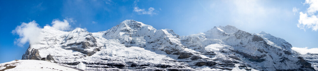 Snow Mountains Eiger / Mönch / Jungfrau