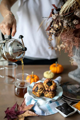 chocolate cookies and tea