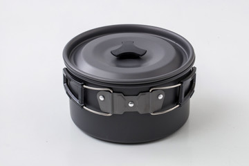 白背景に緊急災害時用の鍋　IH 