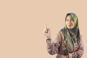 Inspired concept .Potrait of 20s Young Woman with Hijab ,Modern Moslem Concept,copy space .